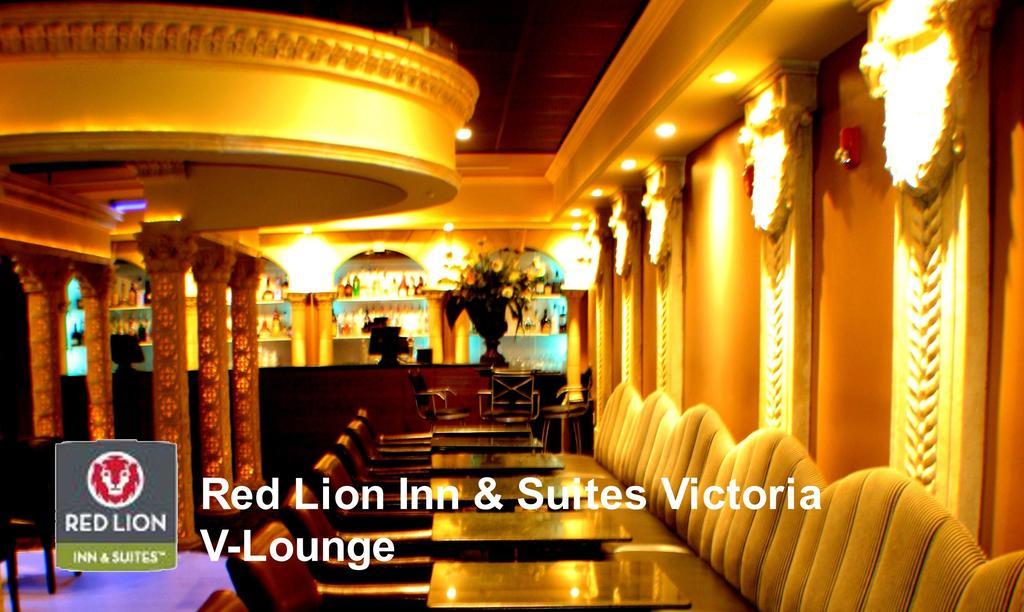 Red Lion Inn And Suites Виктория Екстериор снимка